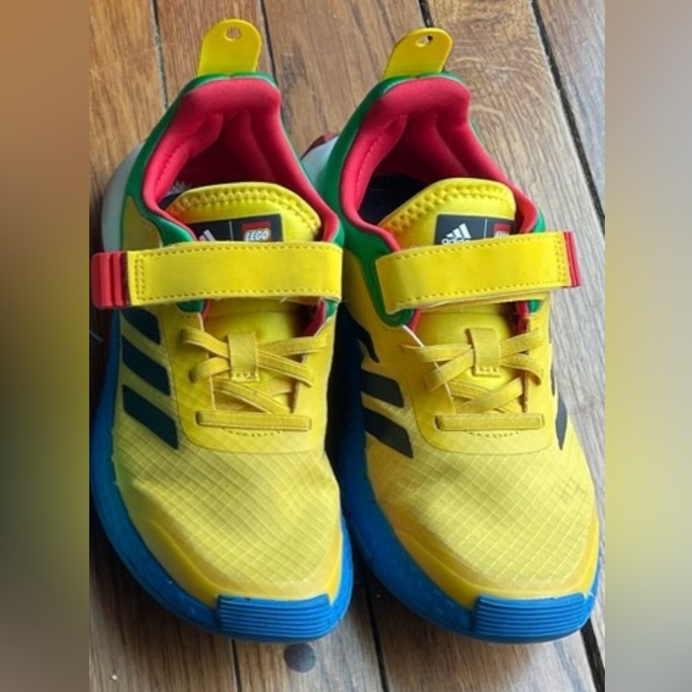 Adidas Lego sneaker